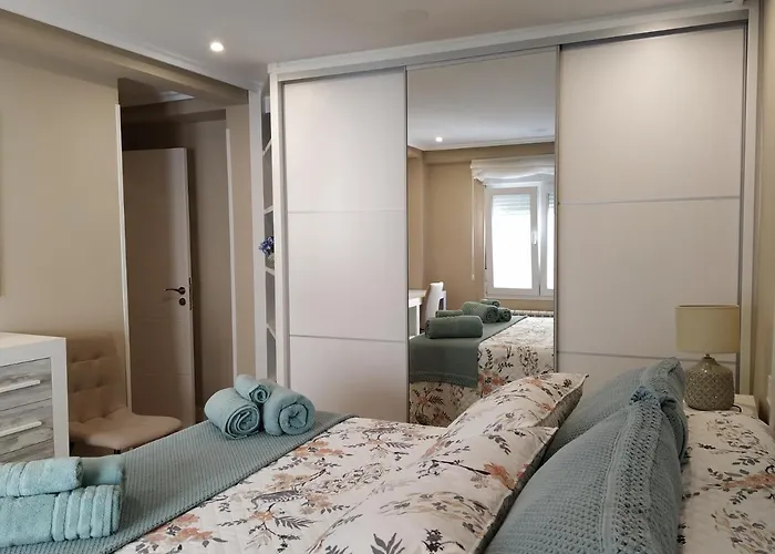 Apartman El Capricho - Lujo Y Confort En El Centro Con Parking Incluido *